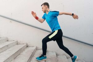 Exercícios de corrida em escada: Conheça alguns exercícios capazes de melhorar o seu condicionamento físico!